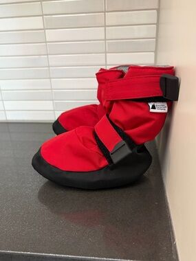 EUC (maybe NWOT) MEC Toaster Baby Winter Snow Booties